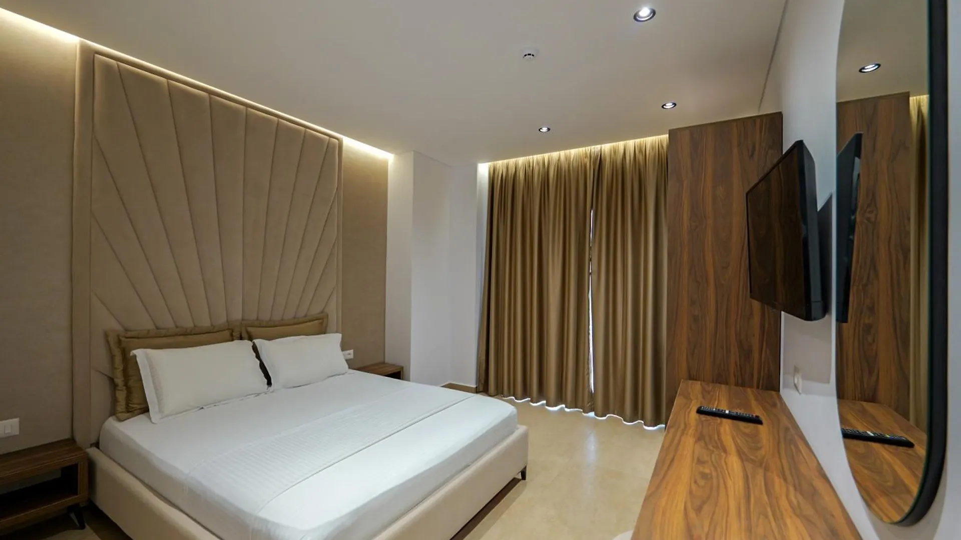 Sunlight Hotel Ksamil